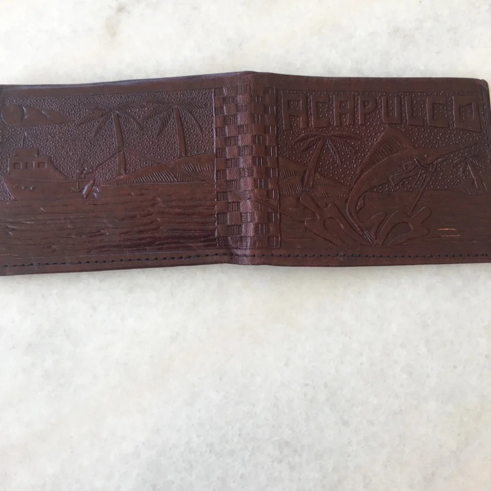 Acapulco Brown Leather Men's Bifold Wallet